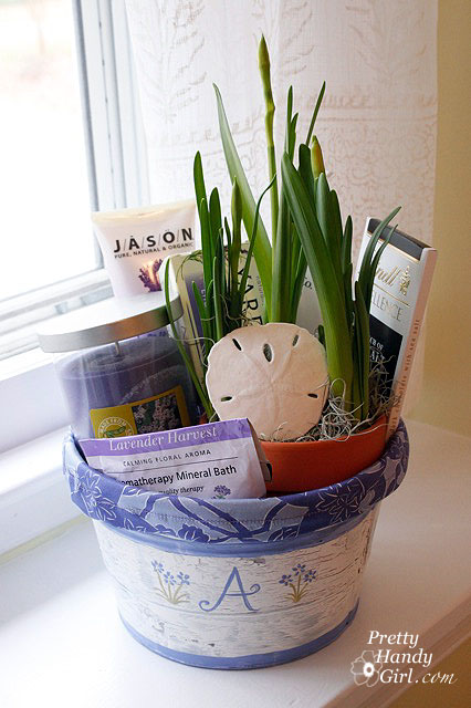 Aged Painted Pail Tutorial