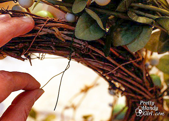 tie floral wire around wreath