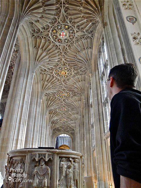 ceiling-at-St.Georges-chapel