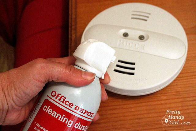clean_out_smoke_detector