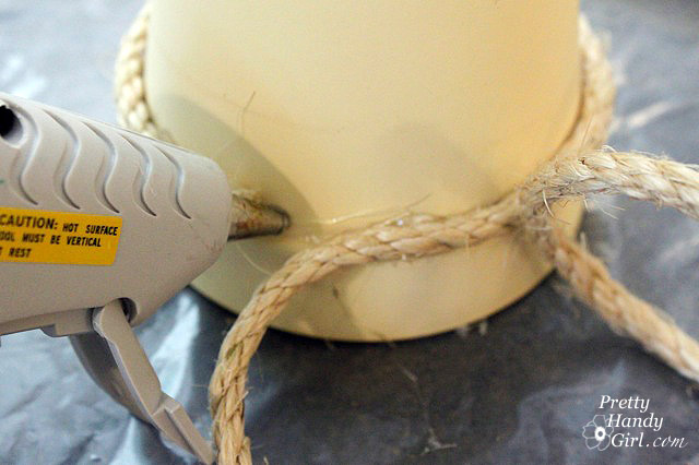 Gluing_band_of_rope