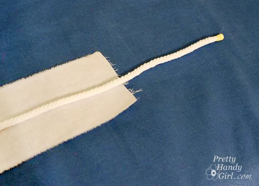 lay_out_rope_in_fabric