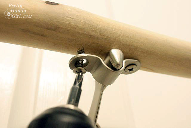 screw_bracket_into_branch