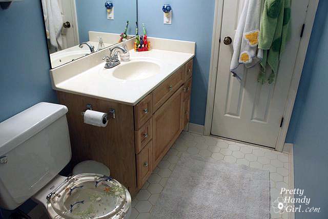 toilet_vanity_floor_before Removing Wallpaper Borders