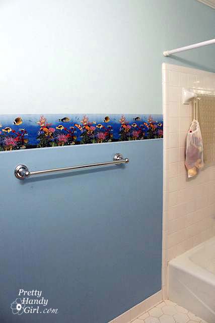 towel_bar_border_above Removing Wallpaper Borders
