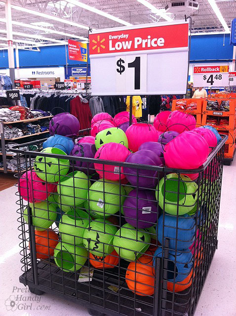 Plastic_pumpkins