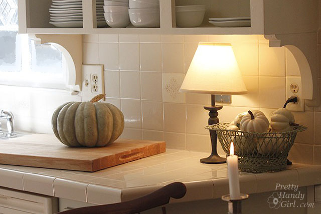 close_up_corbels