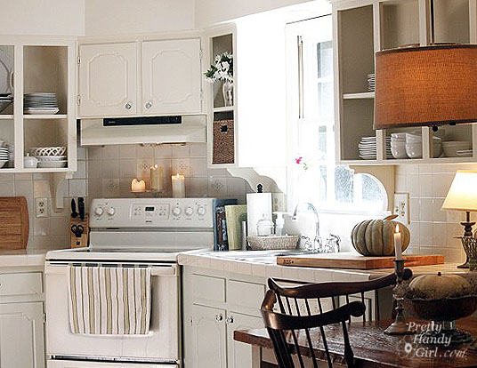 kitchen_with_breakfast_nook