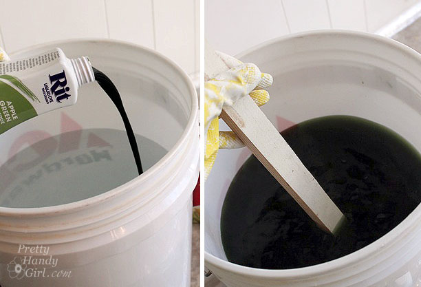 add_dye_stirring_RIT_dye