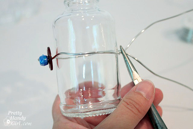 twist_wire_with_needlenosed_pliers
