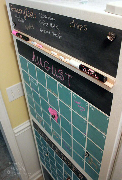 top_view_chalkboard_ledge