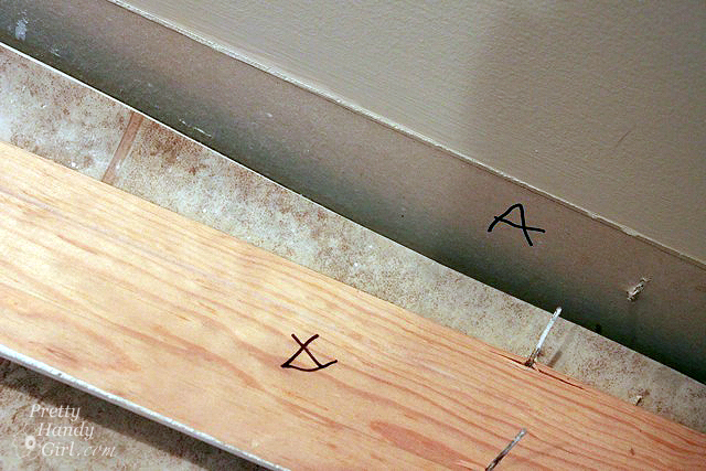 mark_baseboards_with_letters