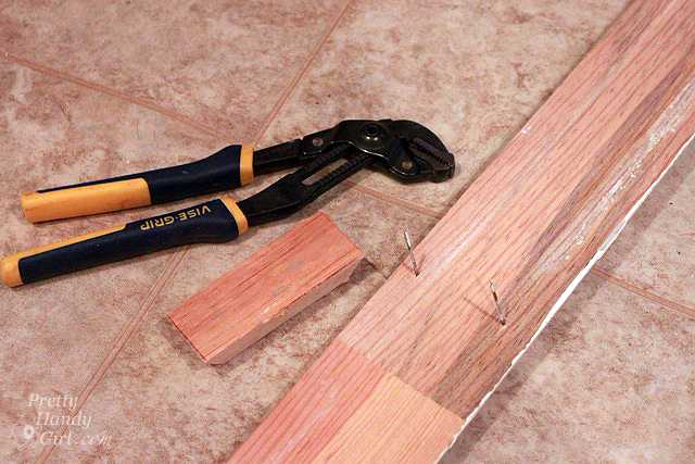 remove_nails_tools