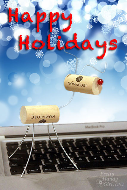 Holiday_reindeer_on_laptop