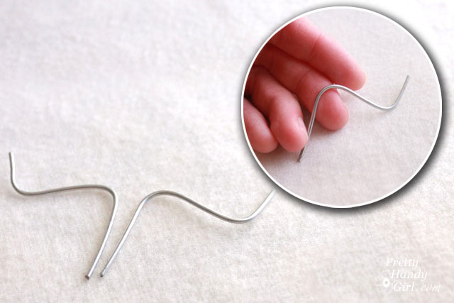 curved_wire_antlers
