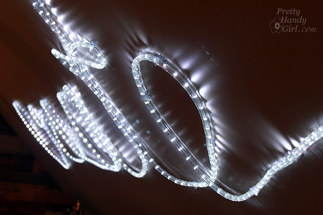 lit_create_sign_light_rope