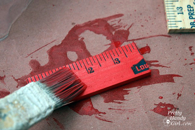 painting_ruler_red