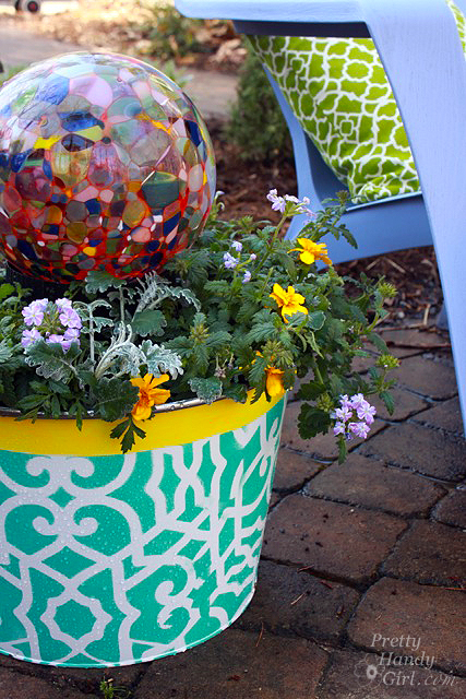 close_up_side_planter