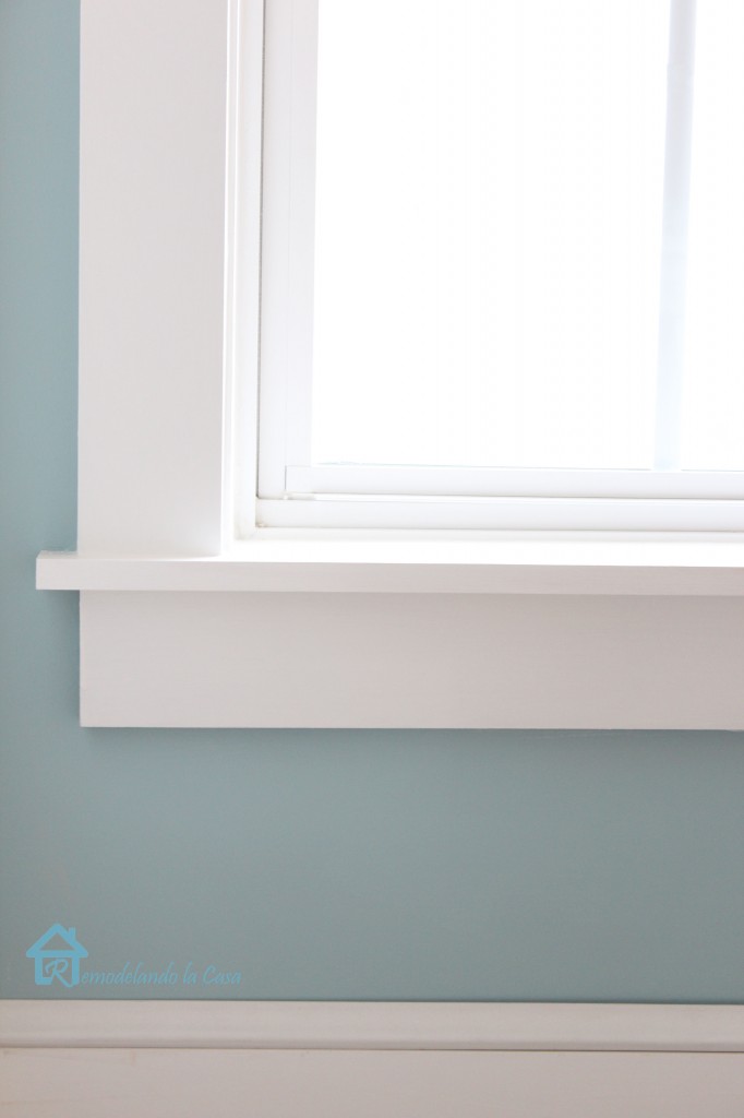 window stool lg