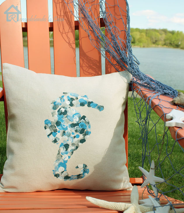 Thumbprint Pillow | Pretty Handy Girl