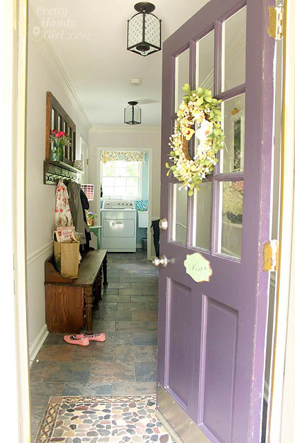 mudroom_tour_entrance