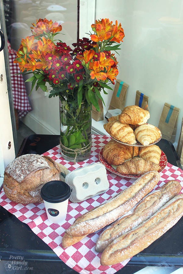 baguettes_coffee_in_window