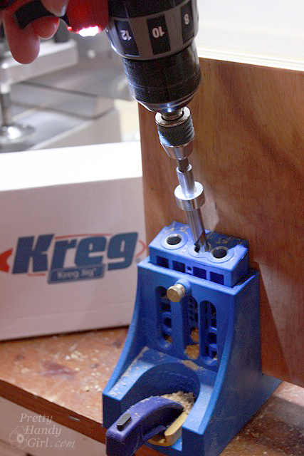 kreg_jig_bottom_shelves
