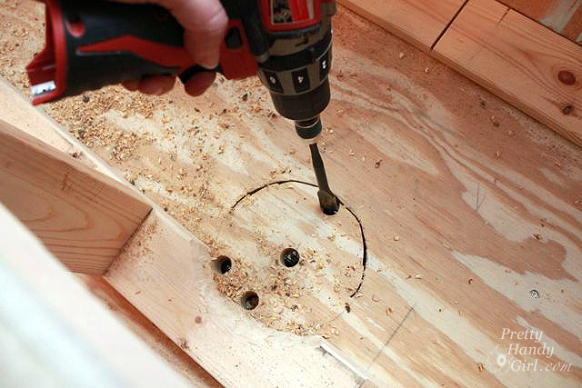 drill_holes_perimeter_use_jigsaw