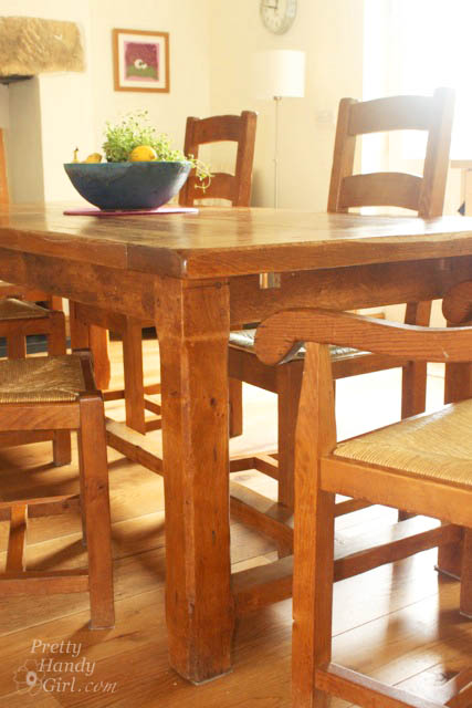 farmhouse_table