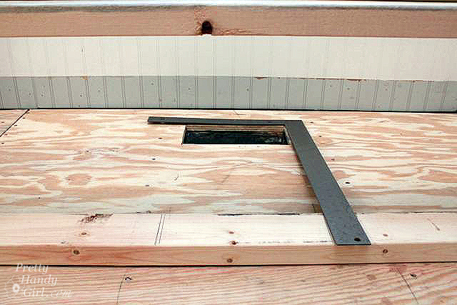 measure_vent_with_carpenter_square