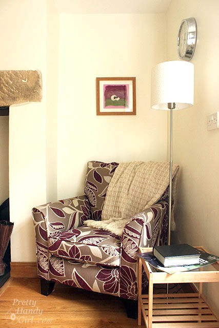 purple_chair_corner