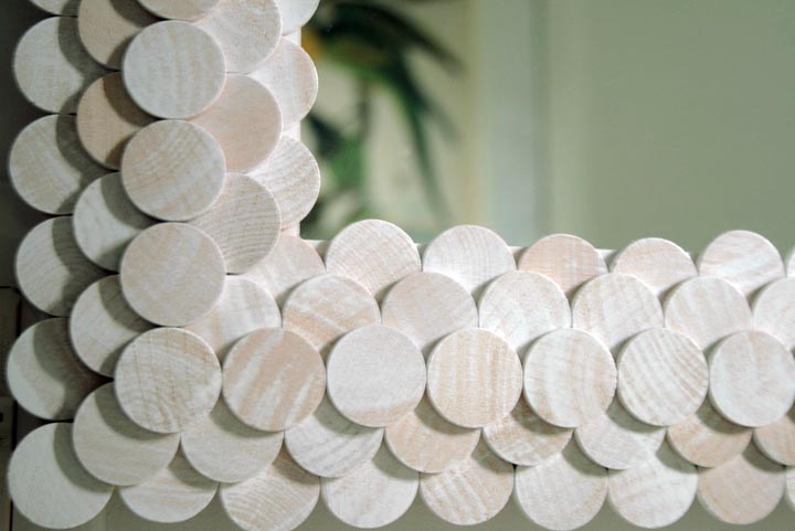 Wood Disk Mirror | 30 Amazing DIY Mirrors