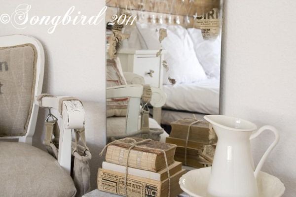 Songbird DIY Vintage Mirror | 30 Amazing DIY Mirrors