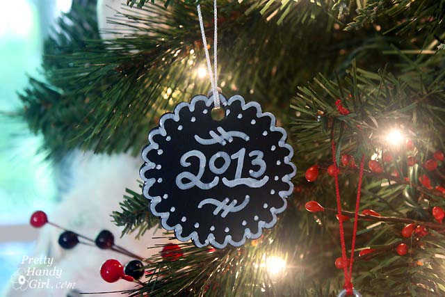 2013 Chalkboard ornament | Pretty Handy Girl