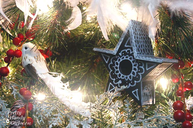 Feathered Nest Themed Christmas Tree | Pretty Handy Girl