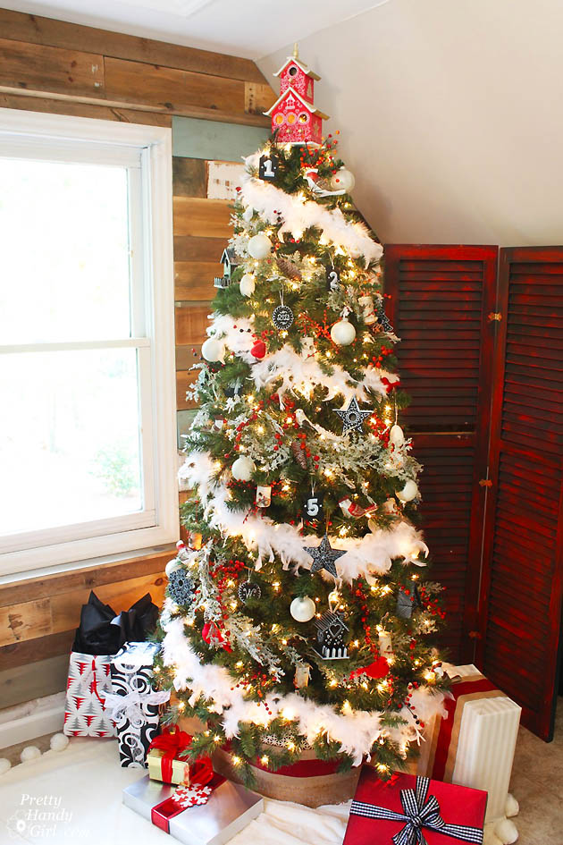 feathered_nest_tree_daylight