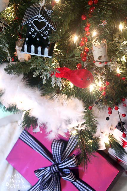 Feathered Nest Themed Christmas Tree | Pretty Handy Girl