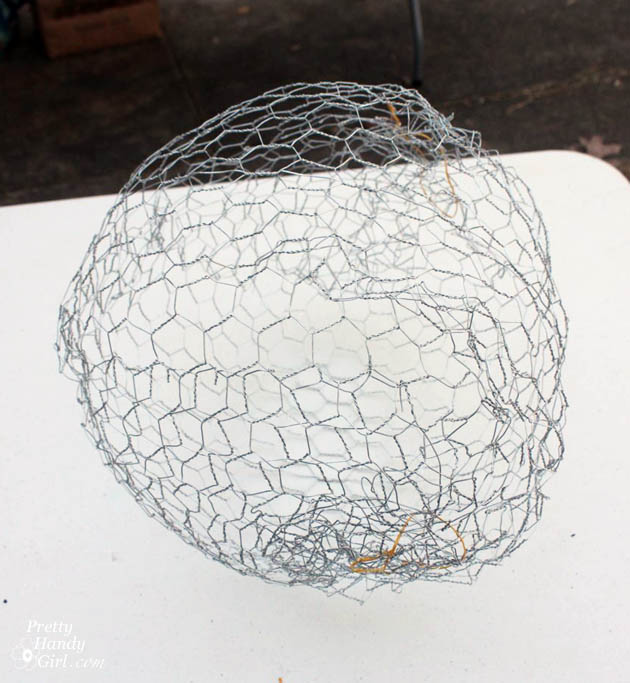 Giant Lighted Christmas Ball Tutorial | Pretty Handy Girl