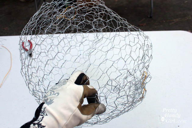 Giant Lighted Christmas Ball Tutorial | Pretty Handy Girl