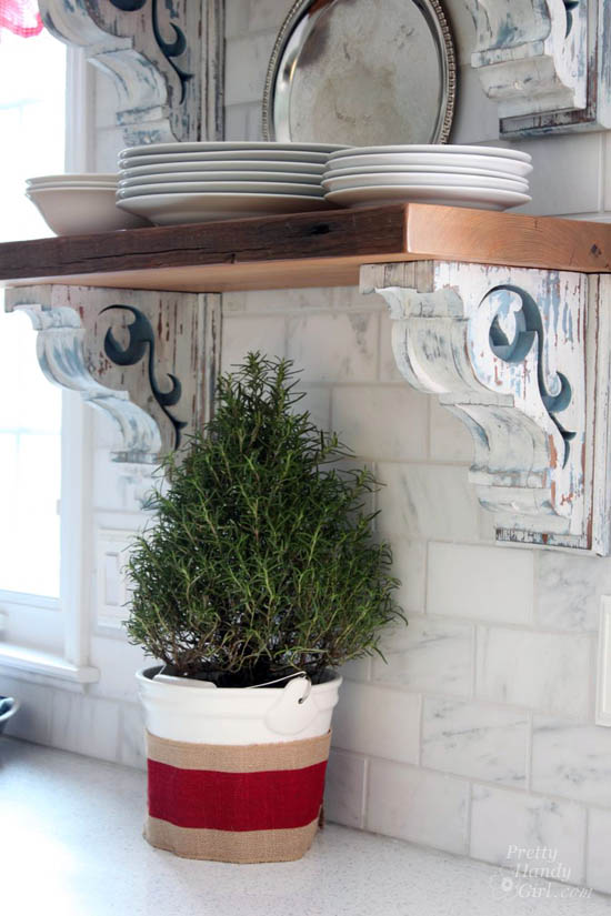 Chippy Painted Corbels
