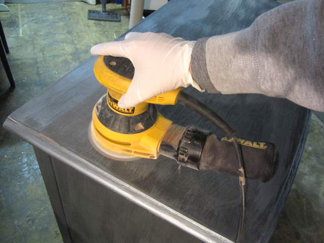 Sanding Dresser