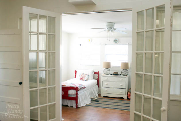 Screened Inn - Mermaid Cottages Tours | Pretty Handy Girl