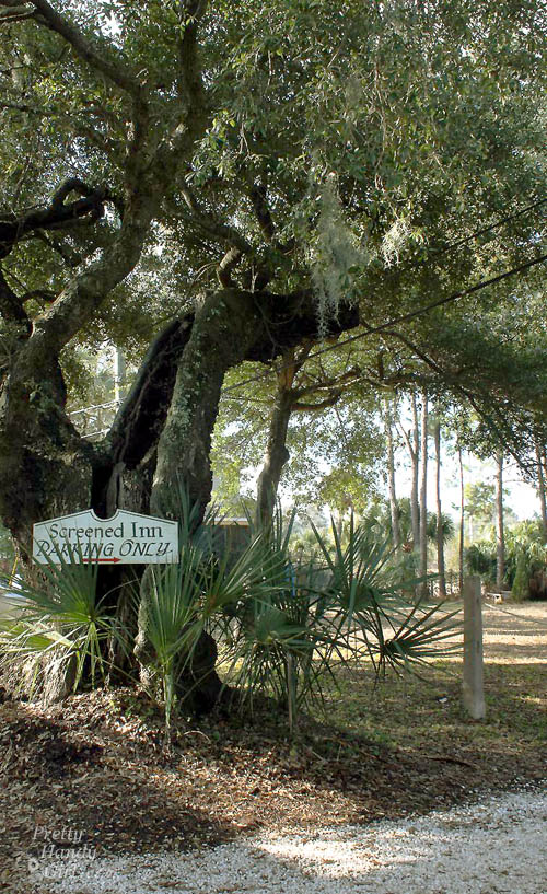 Screened Inn - Mermaid Cottages Tours | Pretty Handy Girl