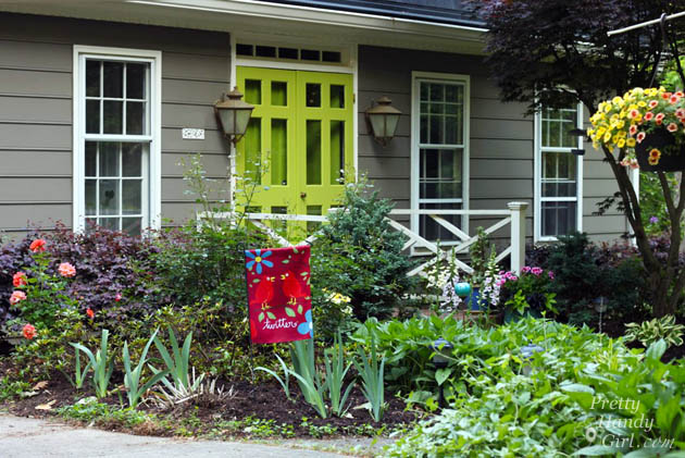 Easy Color in Your Landscaping Beds | Pretty Handy Girl