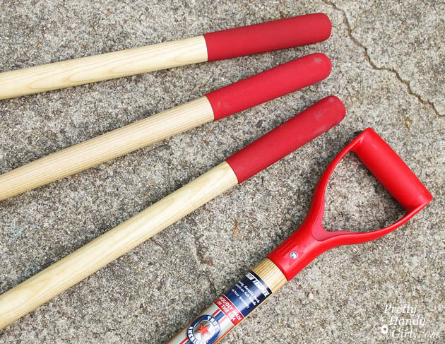 Easy Color in Your Landscaping Beds | Pretty Handy Girl