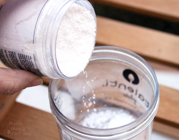 Quick Kitchen Cart Makeover with BB Frösh Chalk Paint Powder