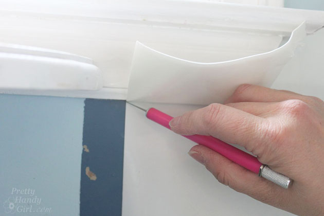 trim-mussel-bond-paper-around-window