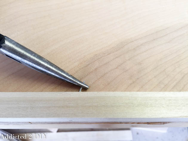 remove-nail-from-wood-trim