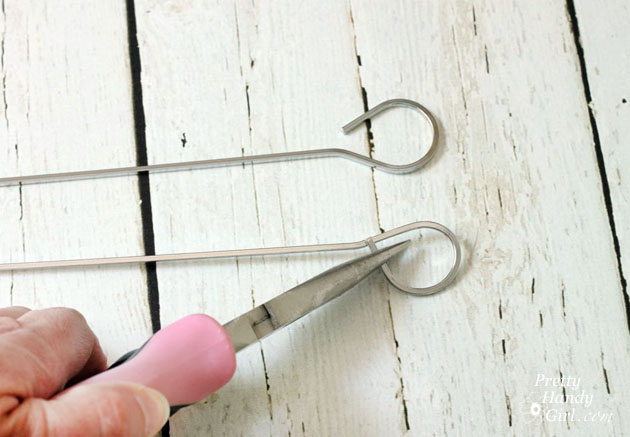 Dragonfly Garden Decor using a Dollar Store Whisk and Skewer | Pretty Handy Girl