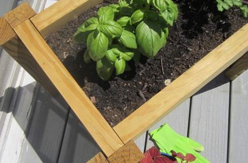 Scrap Wood Planter Box